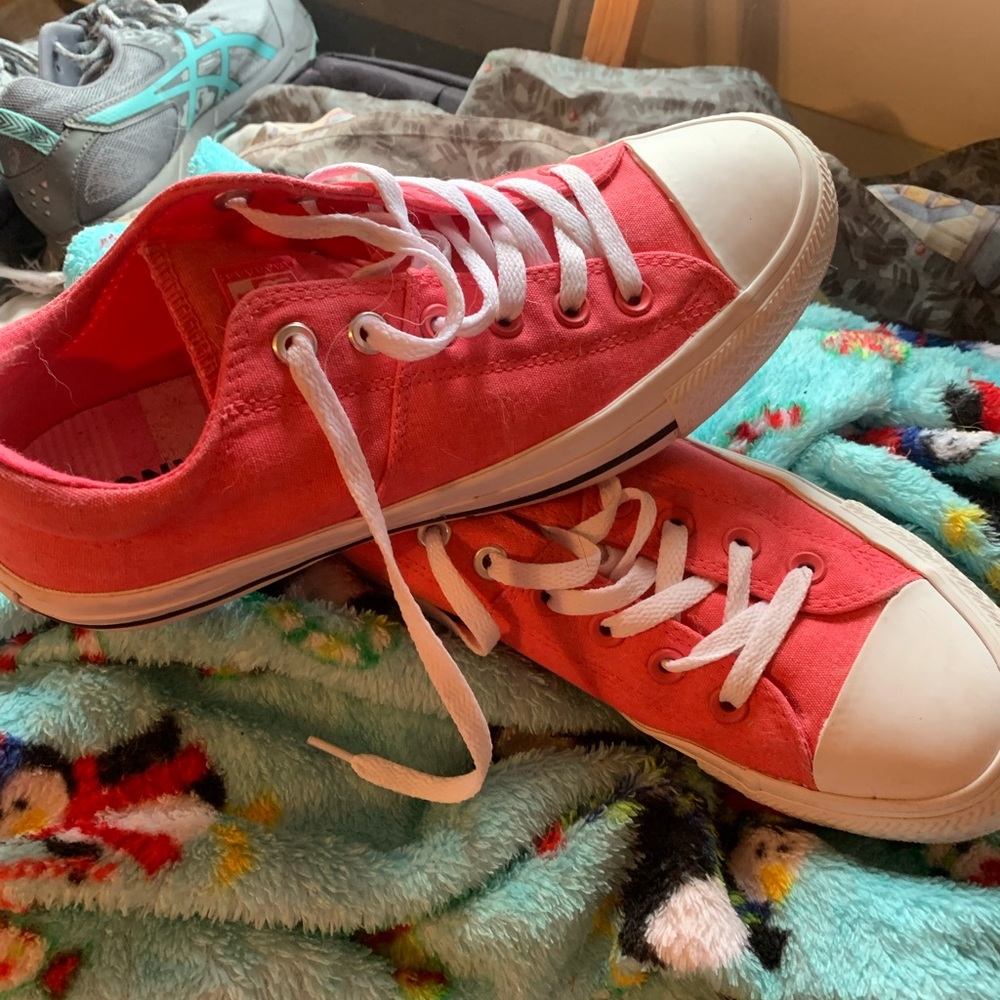 Converse Shoes Strawberry Jam Color Gem